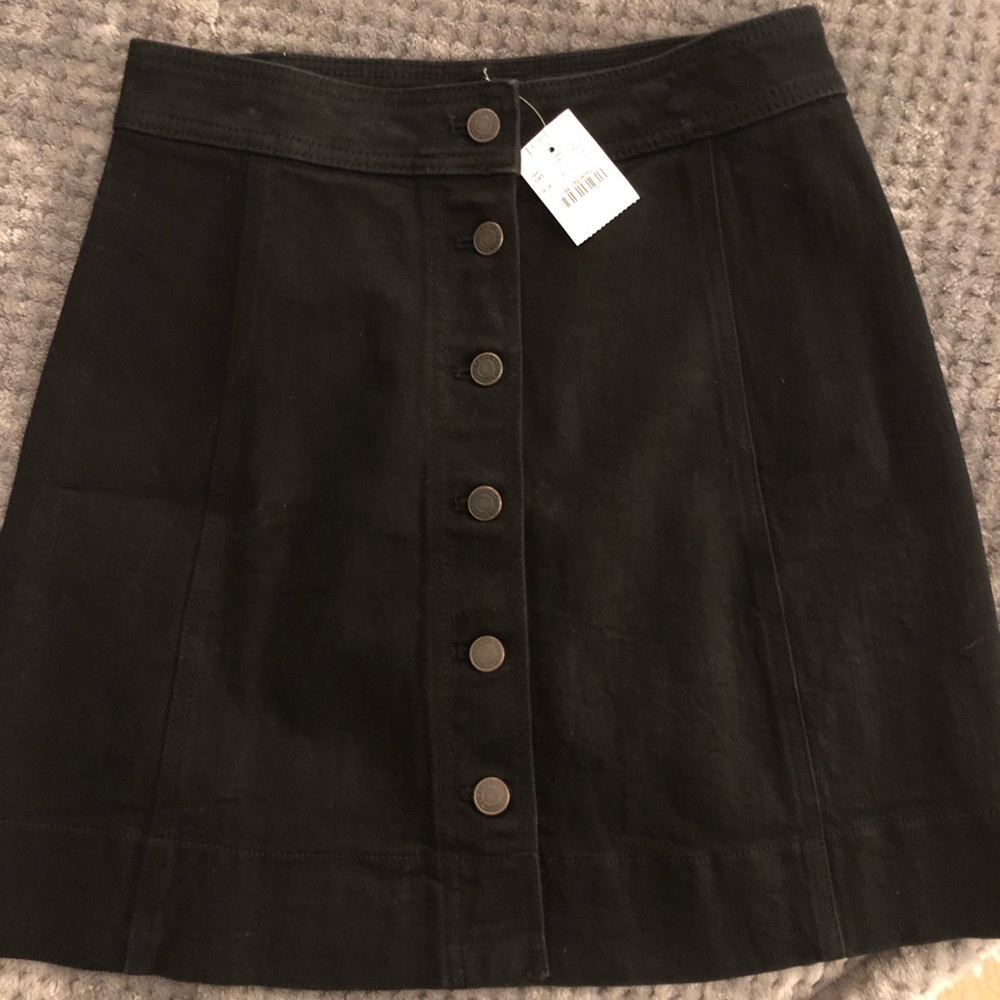 Button-front denial mini skirt